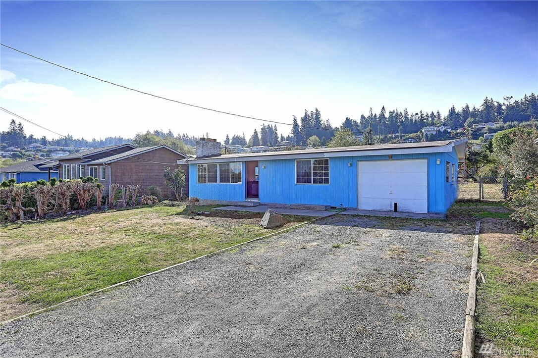 Property Photo:  829 Brokaw Rd  WA 98282 