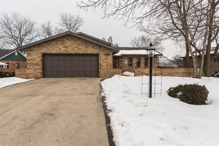 Property Photo:  2532 Perry Court  IN 46311 