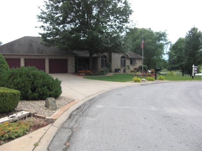 Property Photo:  1406 S Redbud Drive  IN 46350 