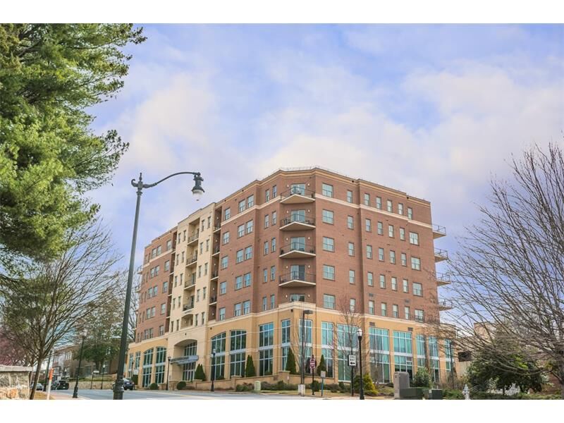 Property Photo: 326 Roswell Street 405 30060