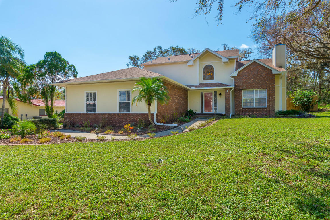 Property Photo:  205 Brookhill Drive  FL 32926 