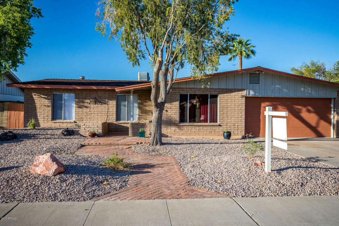 Property Photo:  1626 E Broadmor Drive  AZ 85282 