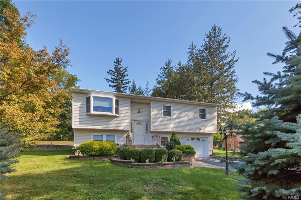 House for sale in Congers 79 Wisconsin Avenue, Congers, NY 10920