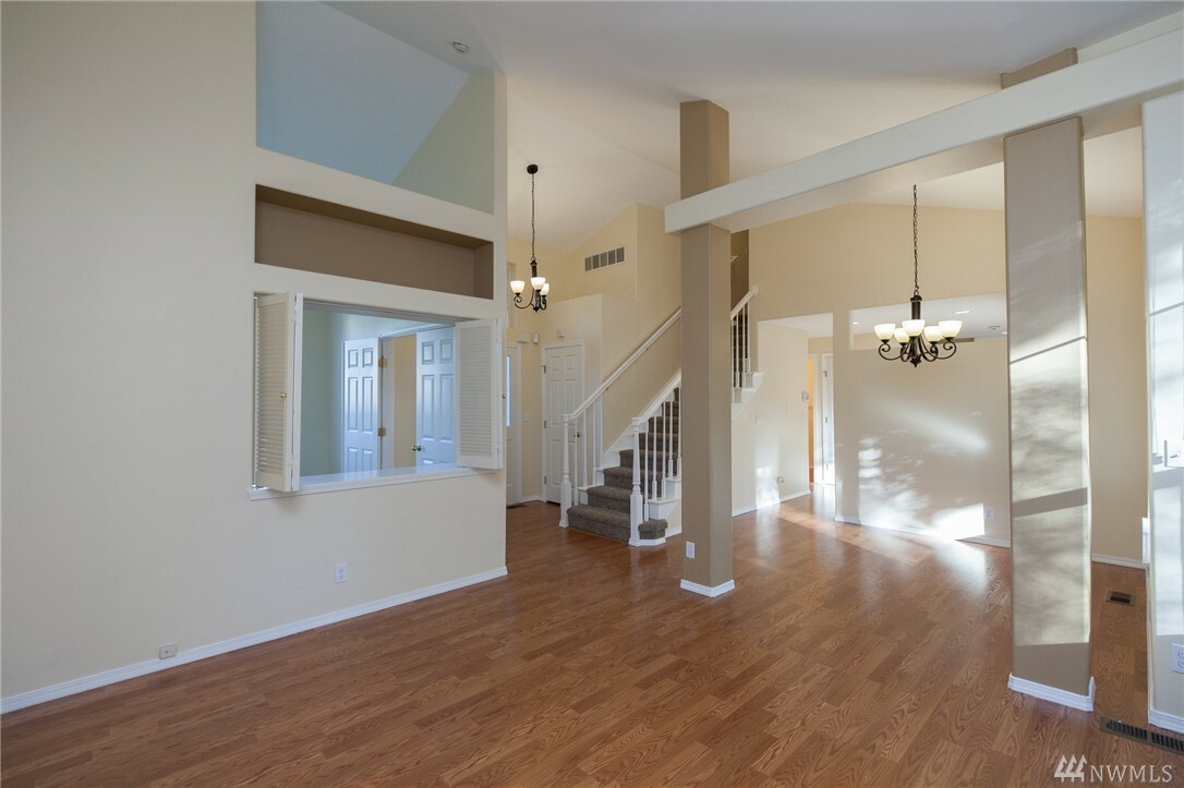 Property Photo: 31230 121st Lane SE B WA 98092
