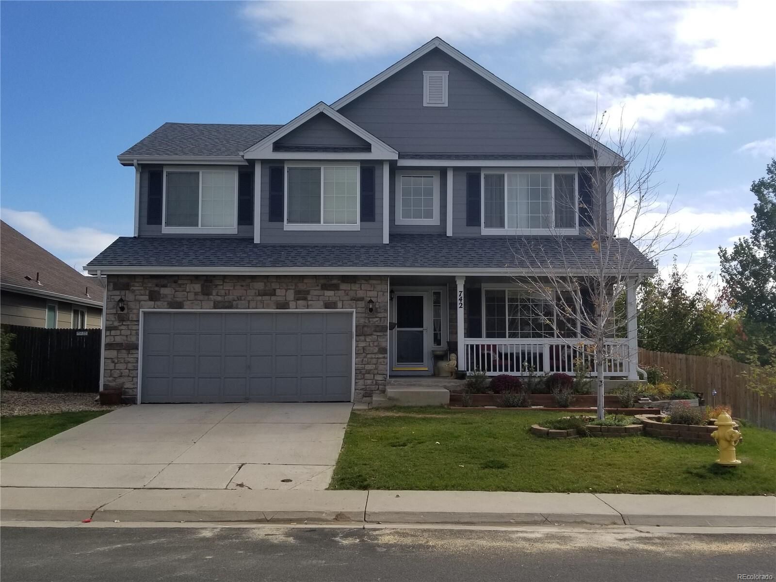 Property Photo:  742 Pitkin Way  CO 80104 