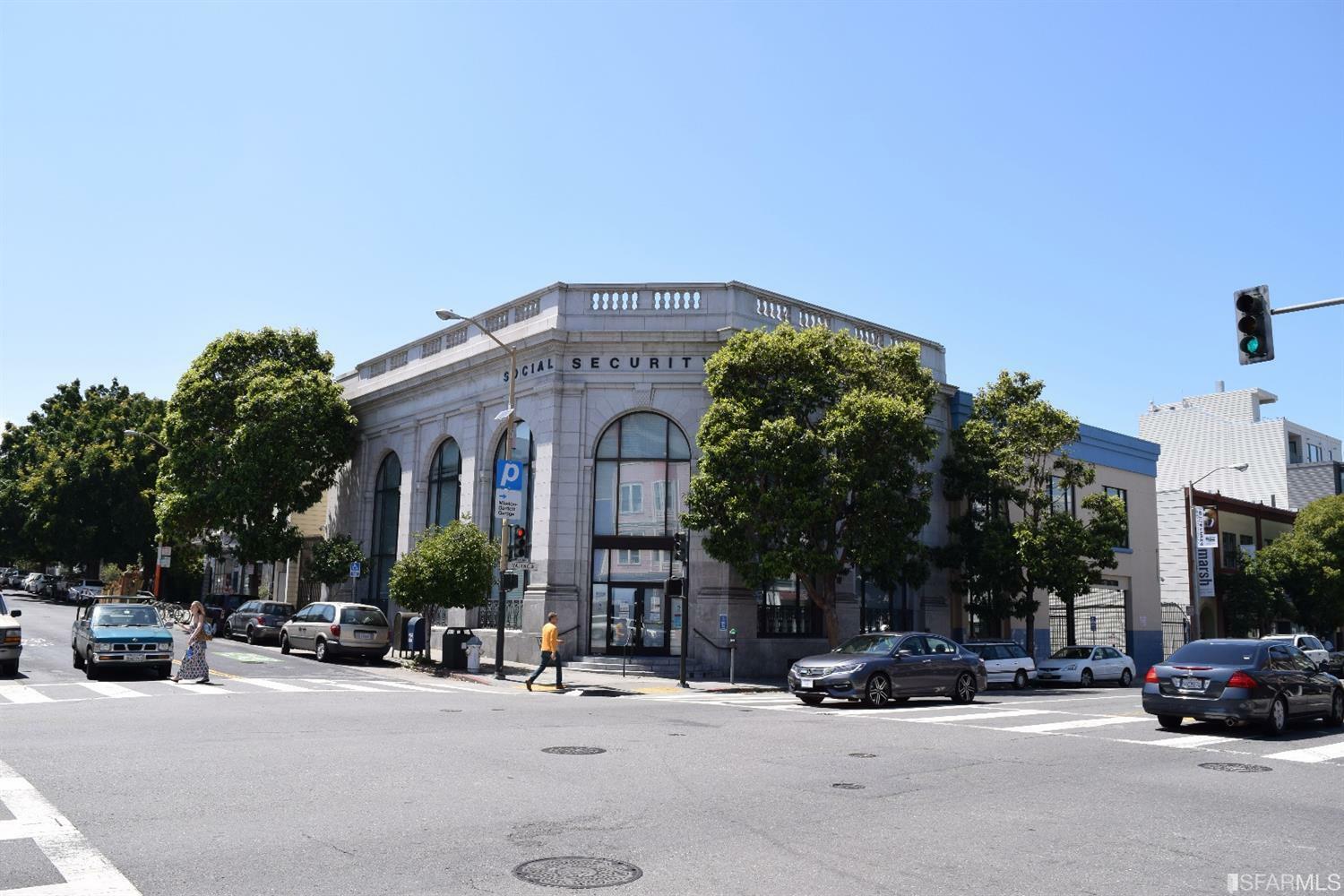Property Photo: 1098 Valencia Street CA 94110