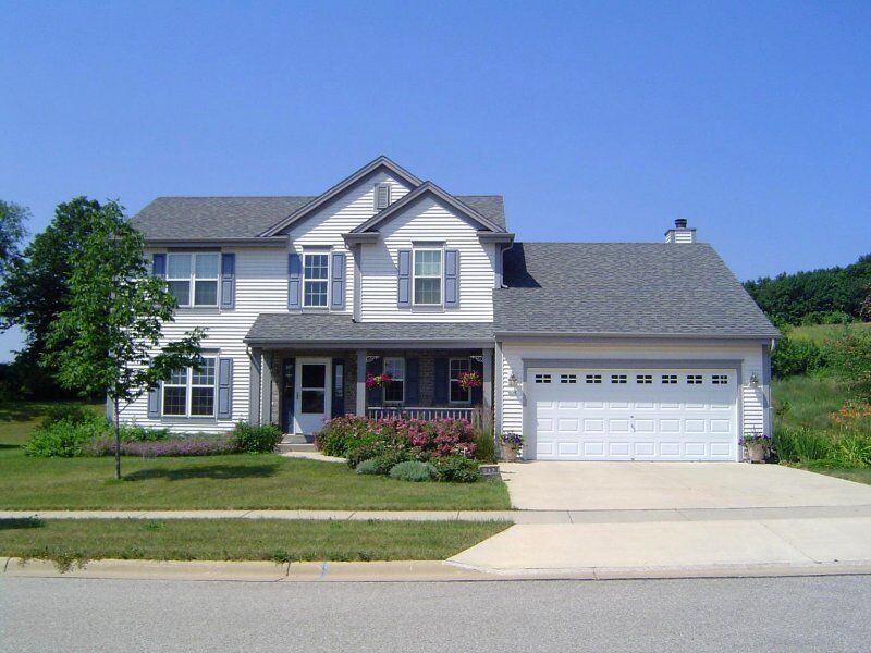 Property Photo:  806 Belmont Dr  WI 53094 