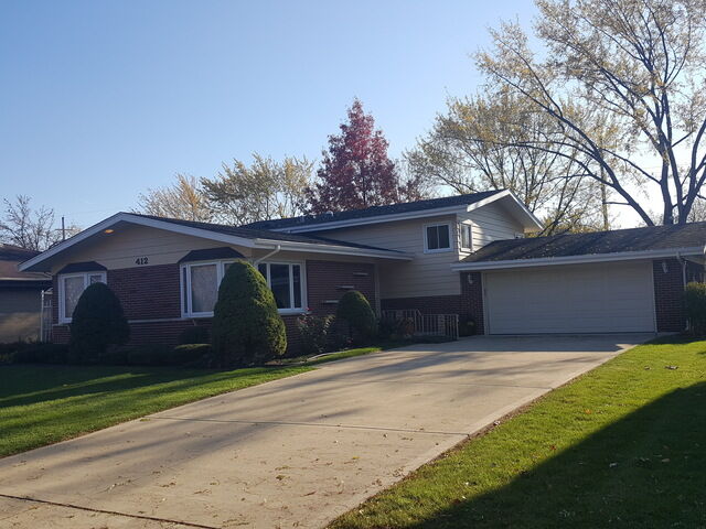 Property Photo: 412 Allison Street IL 60126