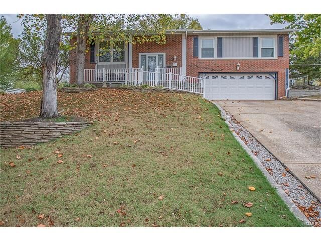 Property Photo: 614 Cypress 63028