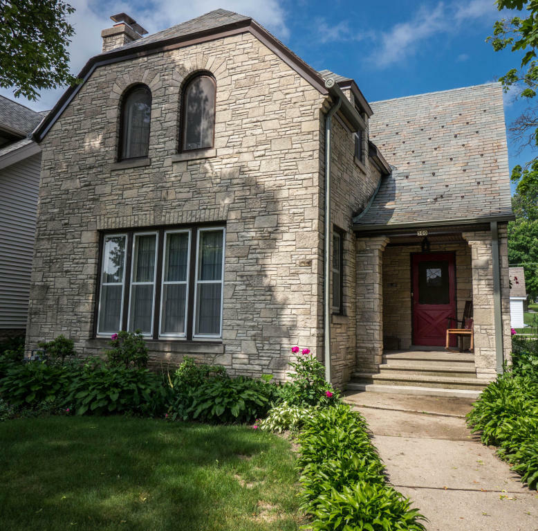 Property Photo: 500 S 5th Ave WI 53095-3932