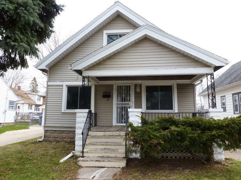 Property Photo: 4854 N 39th St WI 53209