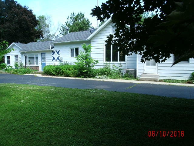 Property Photo:  308 N Church St  WI 53121 