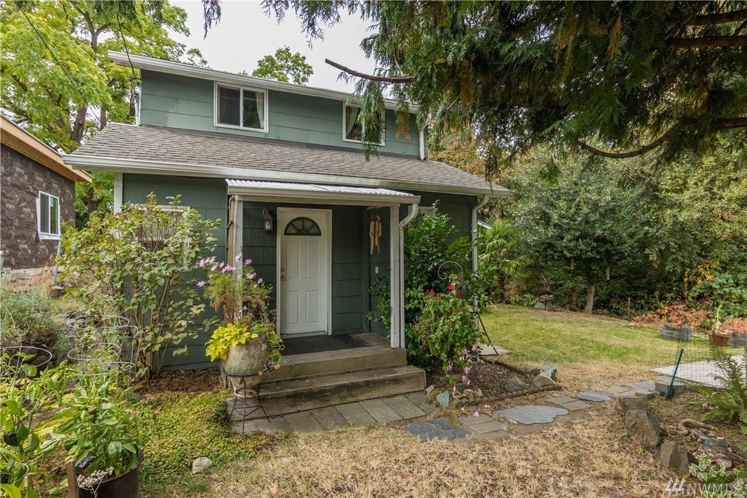 Property Photo:  3809 19th Ave SW  WA 98106 