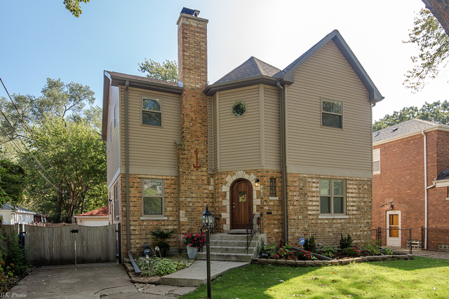 Property Photo: 10715 Fairfield Avenue IL 60655