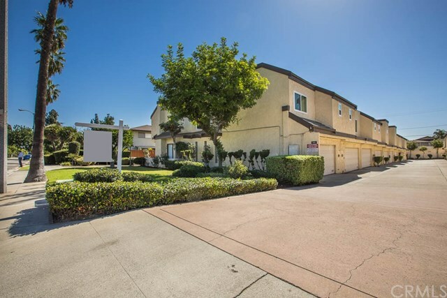 Property Photo:  946 Fairview Avenue 6  CA 91007 