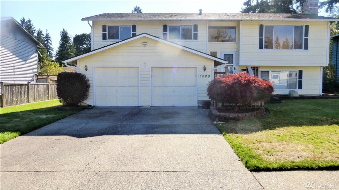 Property Photo:  5009 SW 325th Place  WA 98023 