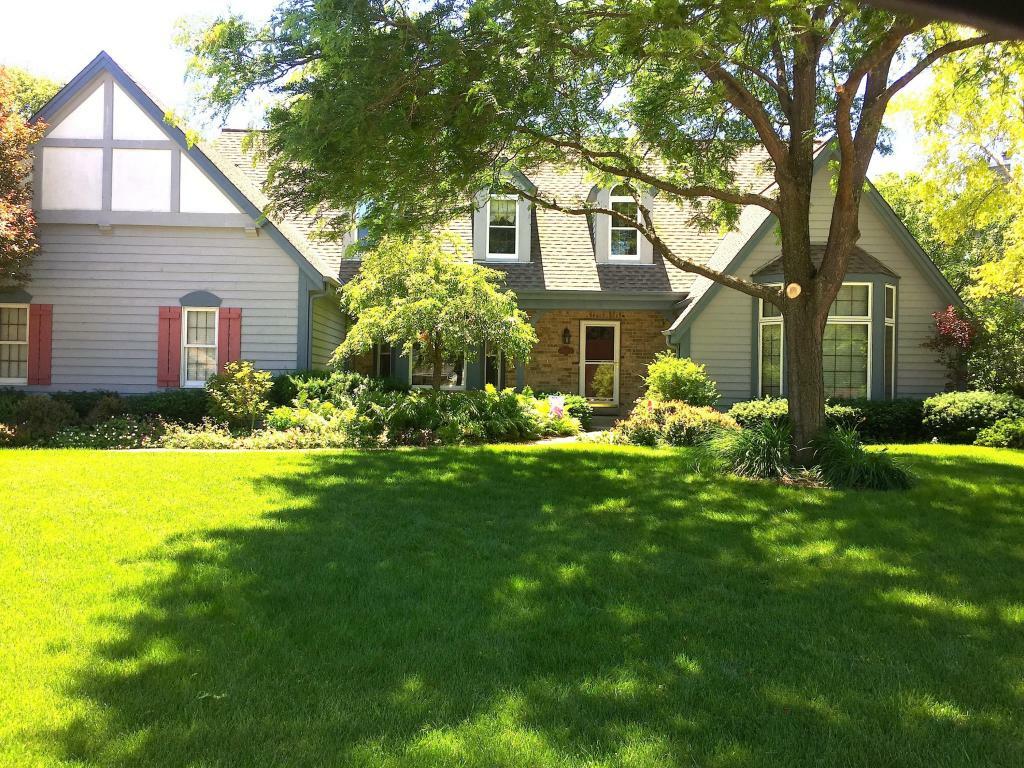 Property Photo:  14565 W Fairfield Dr  WI 53151-1204 