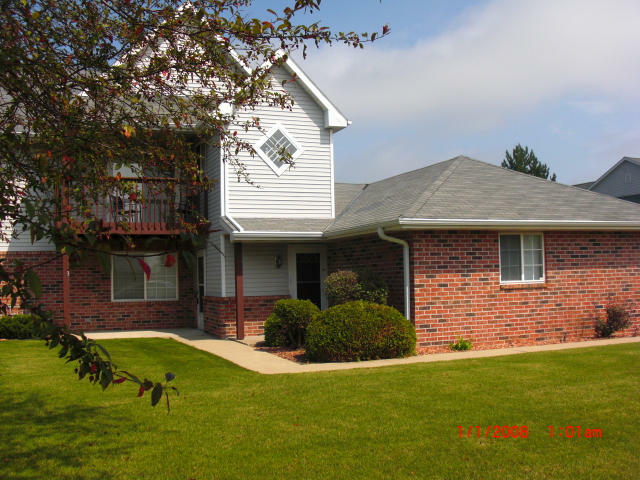 200 W Aspen Ct 3  Oak Creek WI 53154 photo