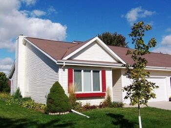Property Photo: 1716 Eden Dr WI 53095-5514