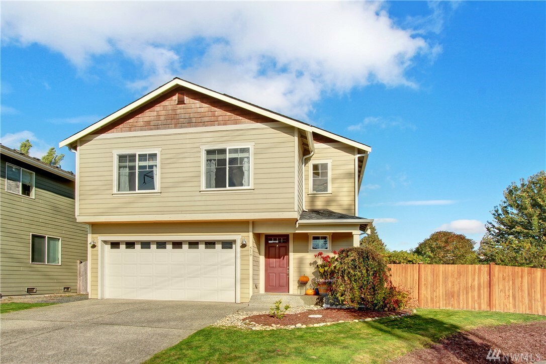 Property Photo:  519 196th St SE  WA 98012 