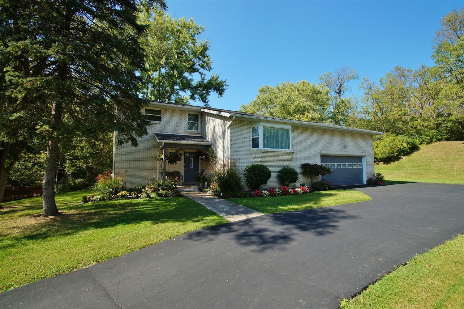 Property Photo: 4363 Airymont Court OH 45211