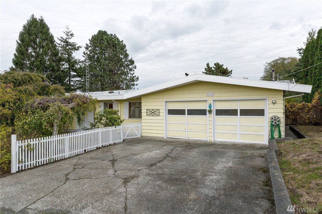 Property Photo: 4700 Wynn Rd WA 98226