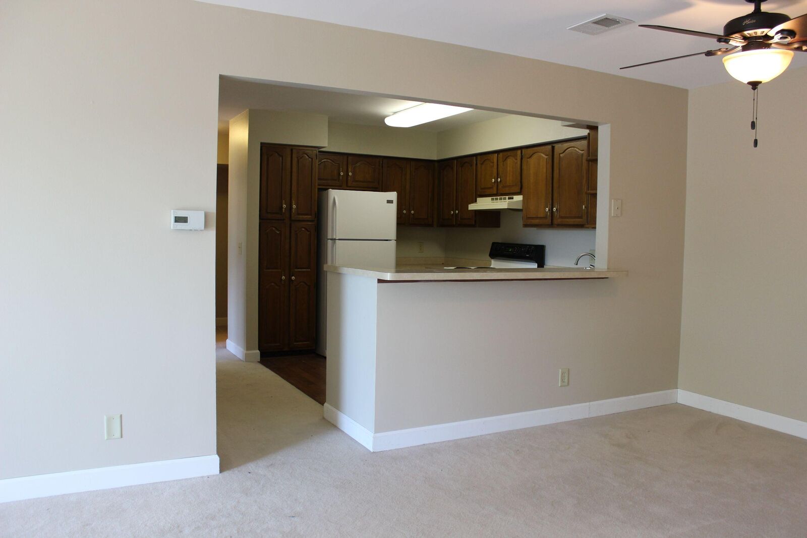 Property Photo: 660 Tamarack Dr E 8 WI 53095