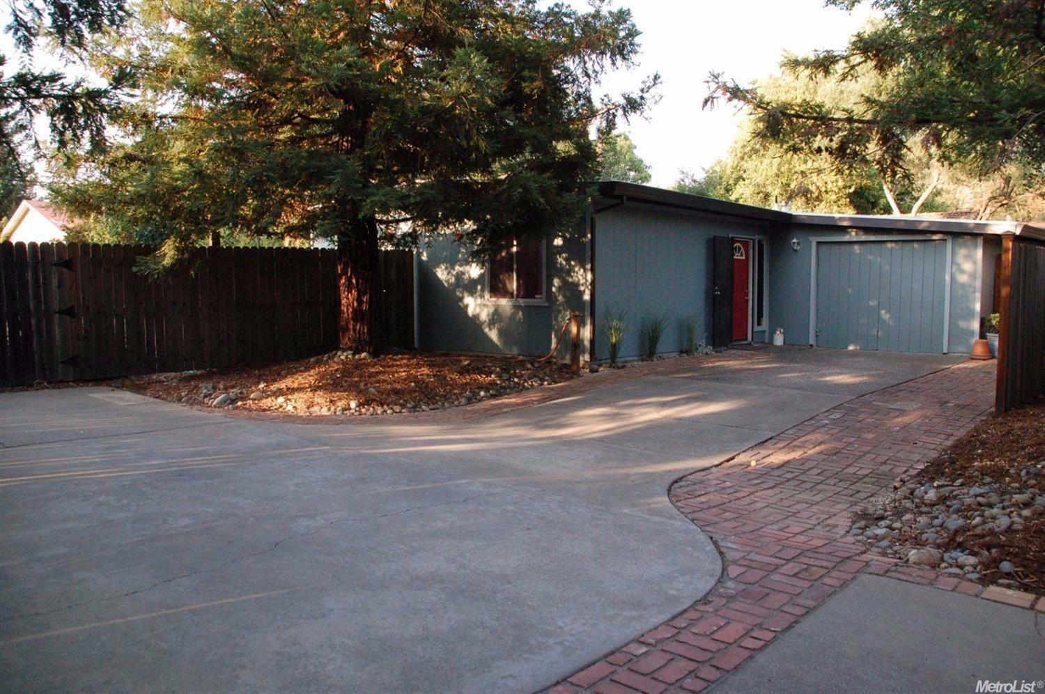 Property Photo:  5635 Kenneth Avenue  CA 95608 