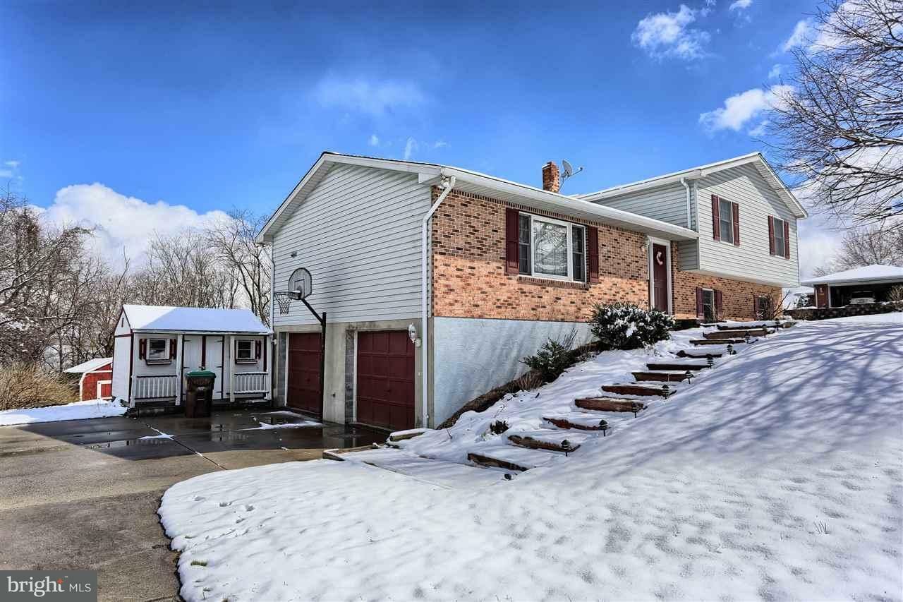 Property Photo:  742 Campbell Drive  PA 17074 