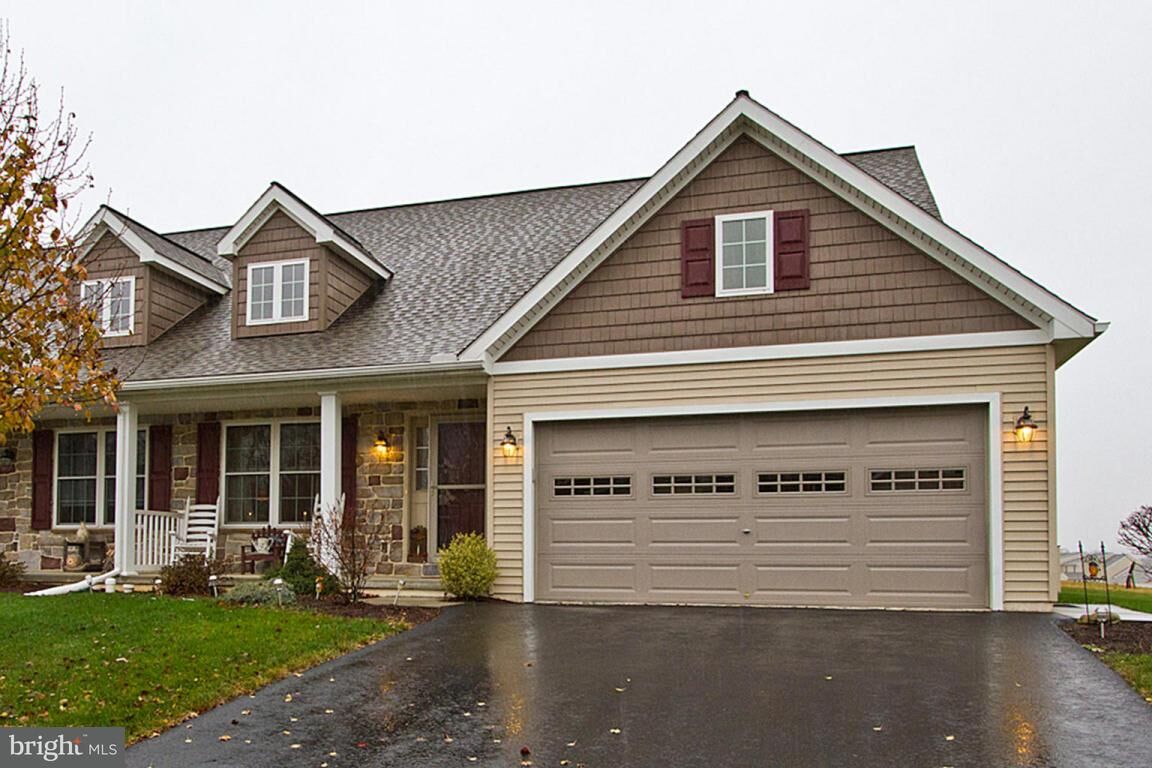 Property Photo:  5368 Oak Leaf Drive  PA 17552 