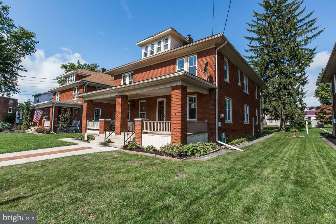 Property Photo: 1021 Walnut Street PA 17512