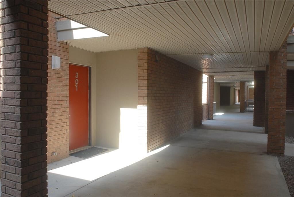 Property Photo: 4433 N Stanton Street A 301 TX 79902