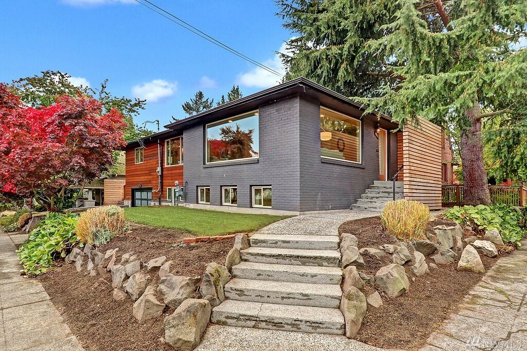 Property Photo: 1203 NW 70th St WA 98117
