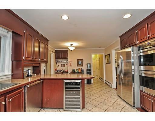 Property Photo: 300 Raleigh Tavern Ln MA 01845