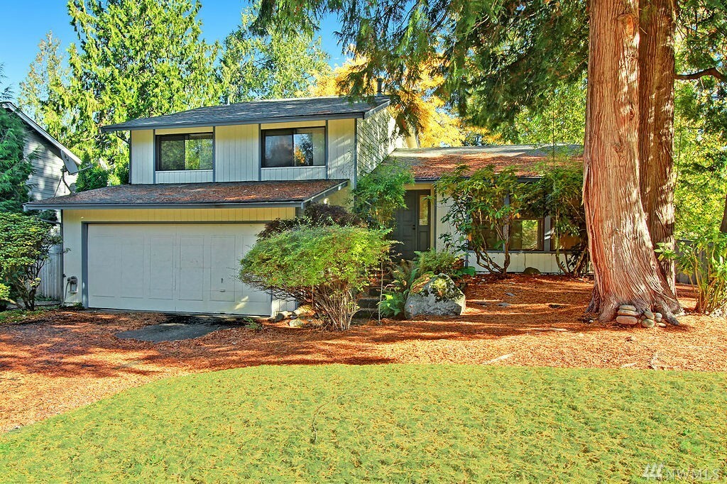 Property Photo:  1610 220th Place NE  WA 98074 