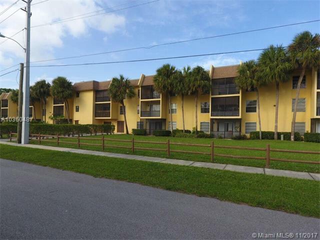 Property Photo: 460 NW 20th St 3040 FL 33431