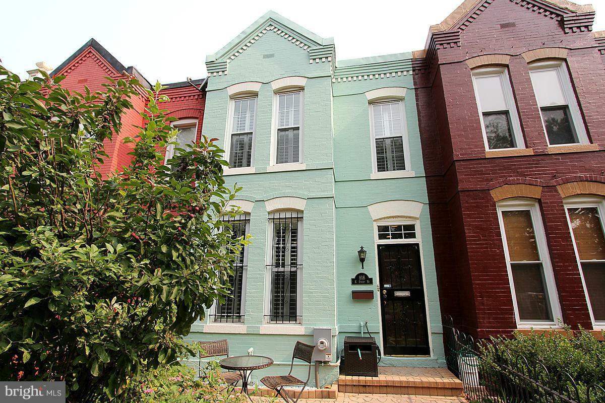 Property Photo:  818 K Street NE  DC 20002 