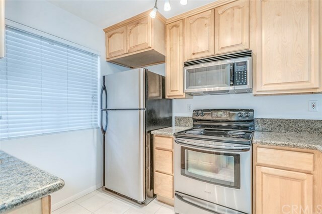Property Photo: 74 Lakepines CA 92620