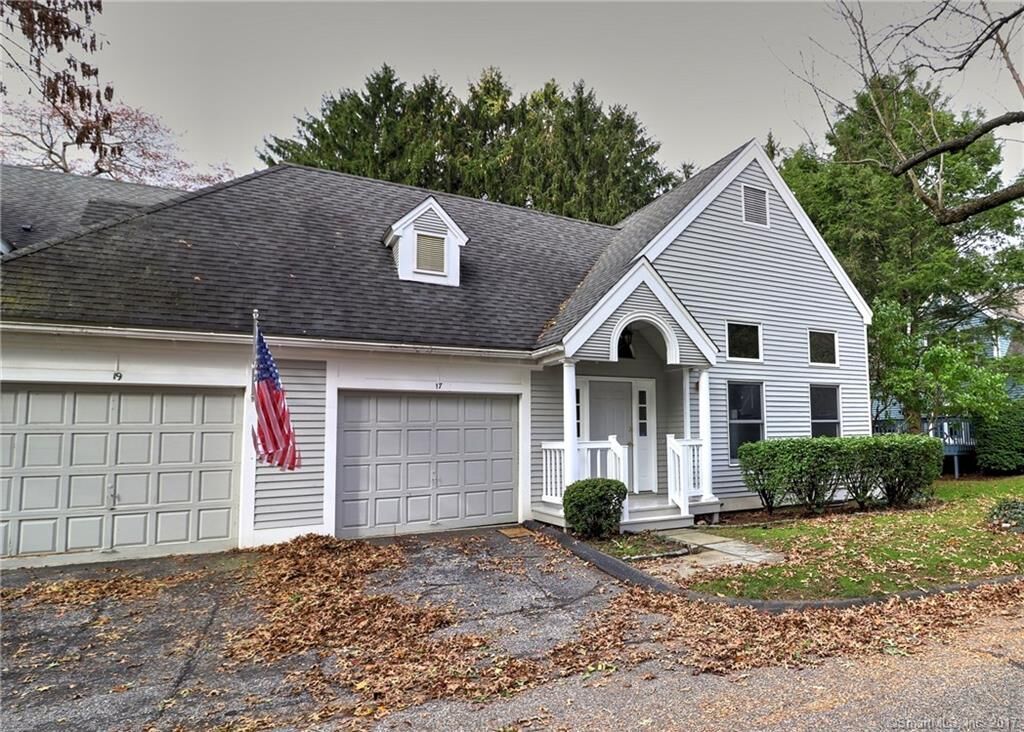 Property Photo:  17 Audubon Close 17  CT 06461 