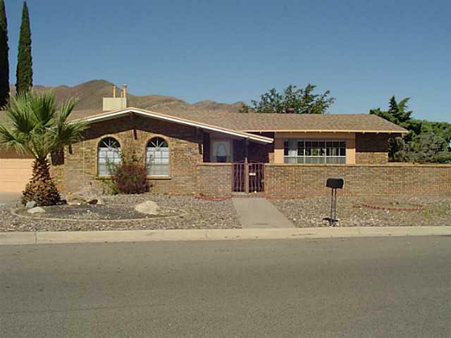 3009 Stone Edge Drive  El Paso TX 79904 photo