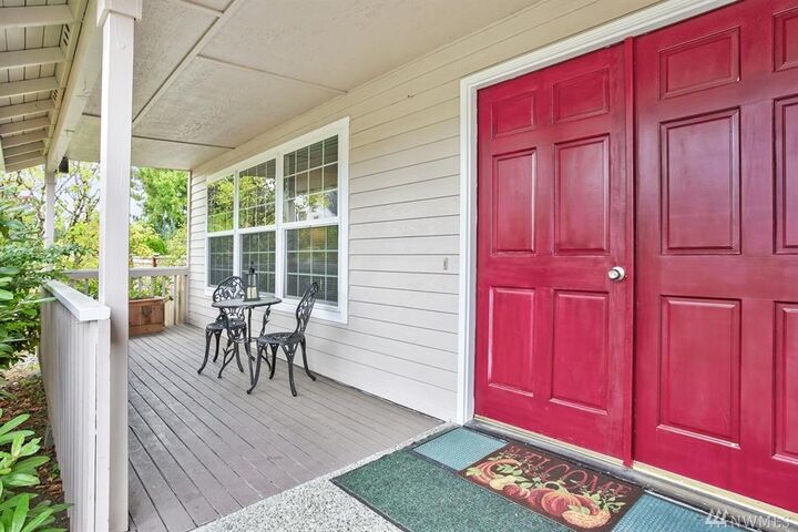 Property Photo:  2328 135th St SE  WA 98012 