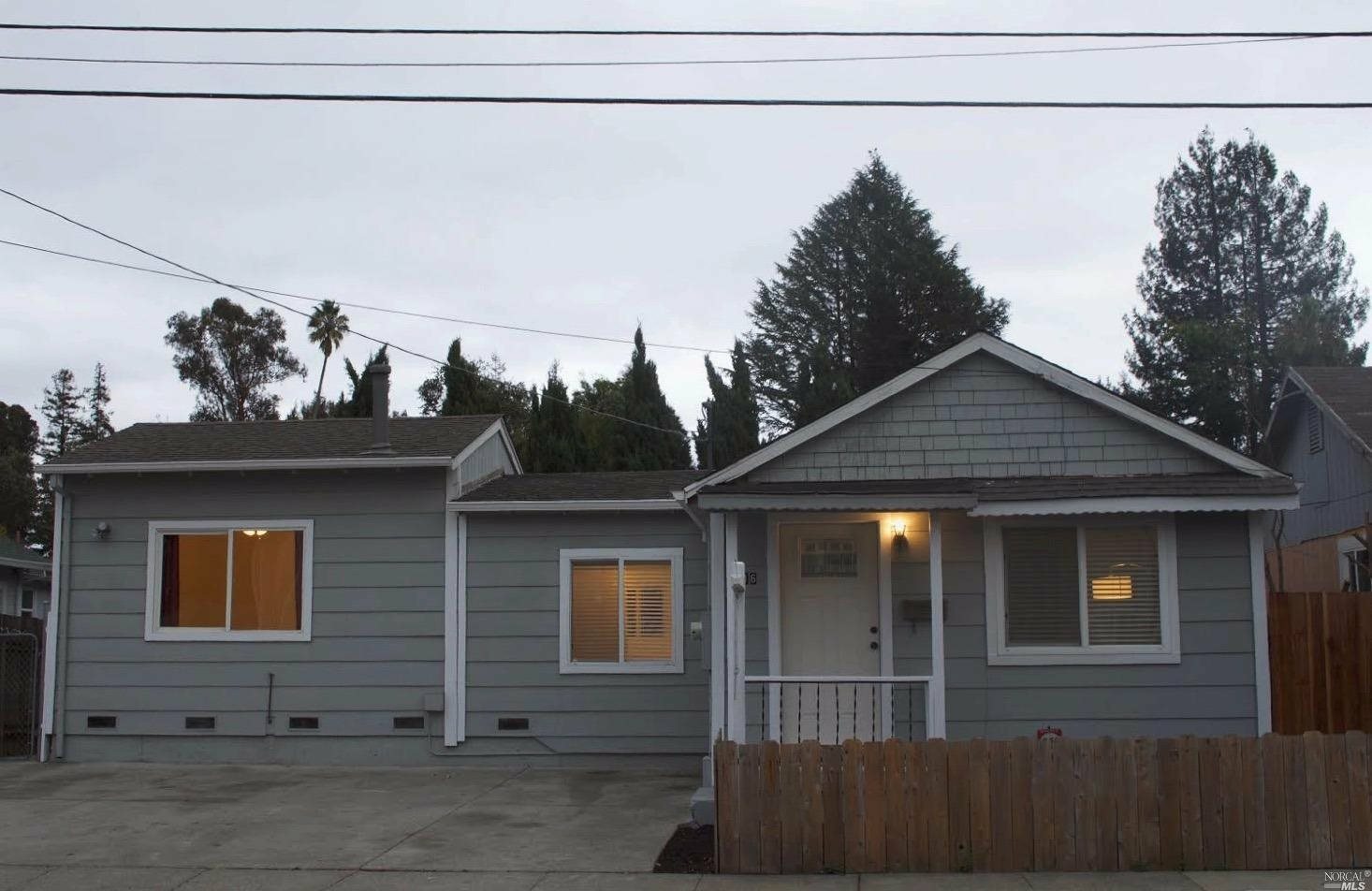 Property Photo:  716 Olive Street  CA 95407 