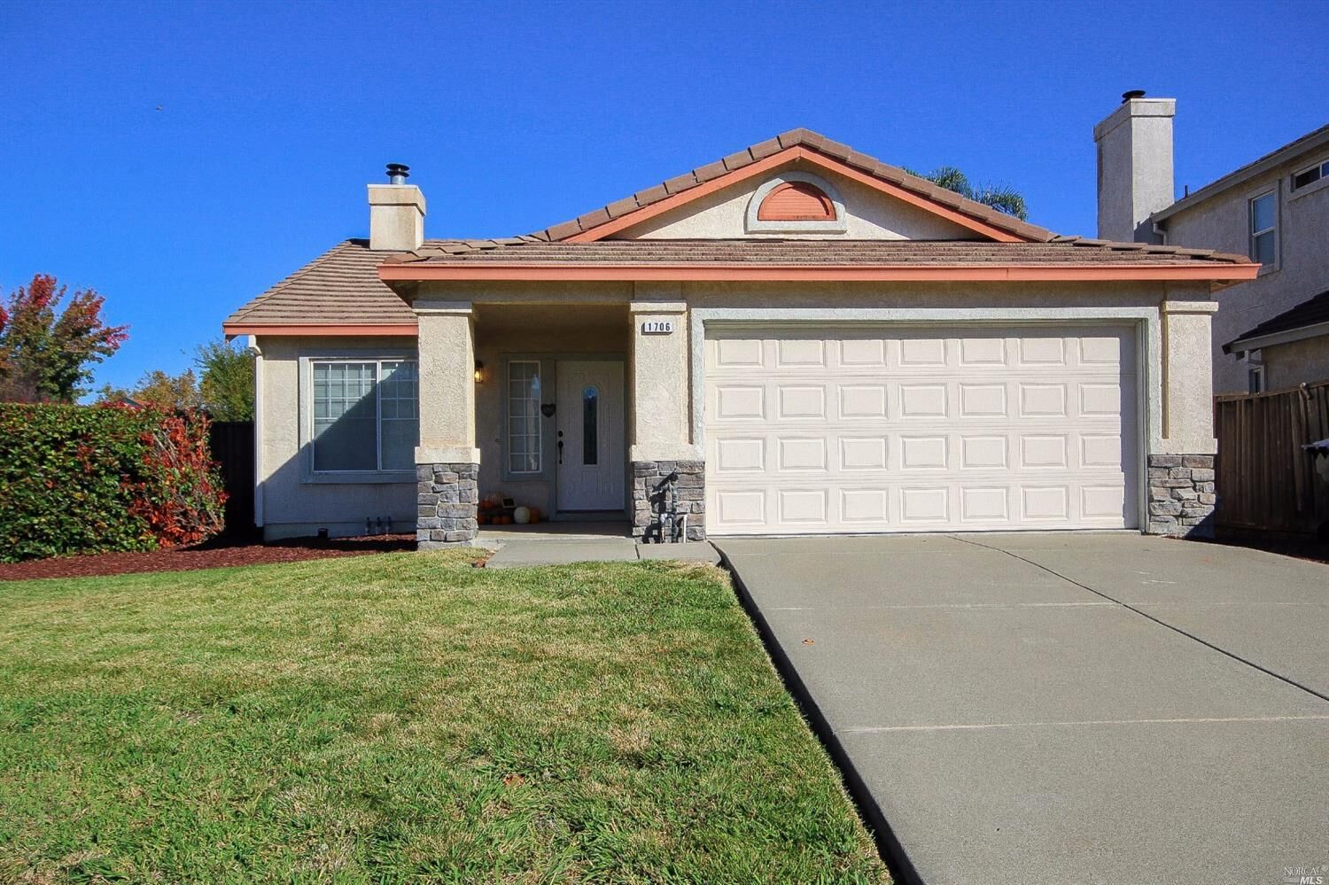 Property Photo:  1706 Wildflower Court  CA 94534