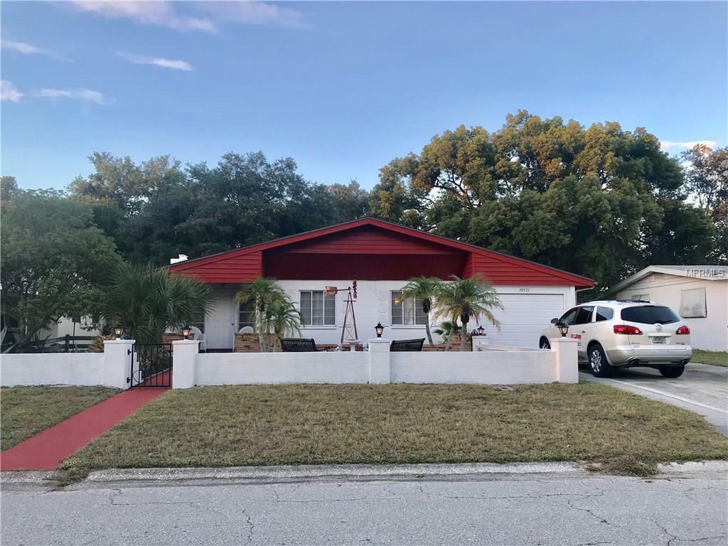 Property Photo: 10521 53rd Avenue N FL 33708