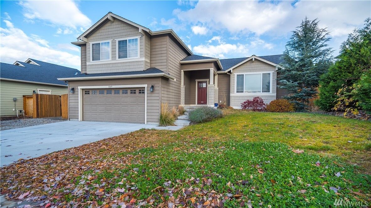 Property Photo:  1449 Copper Lp  WA 98802 