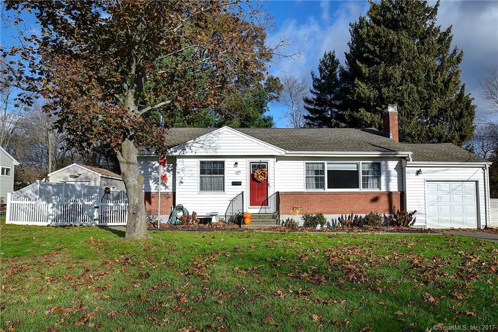 Property Photo: 137 Bunce Road CT 06109