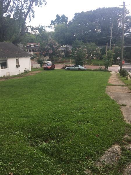 Property Photo: 137 Atlanta Avenue SE 30315