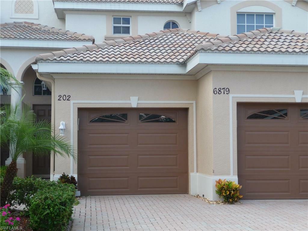 Property Photo: 6879 Sterling Greens Ct 202 FL 34104