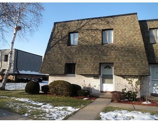 Property Photo: 17 Beekman Dr 17 MA 01001