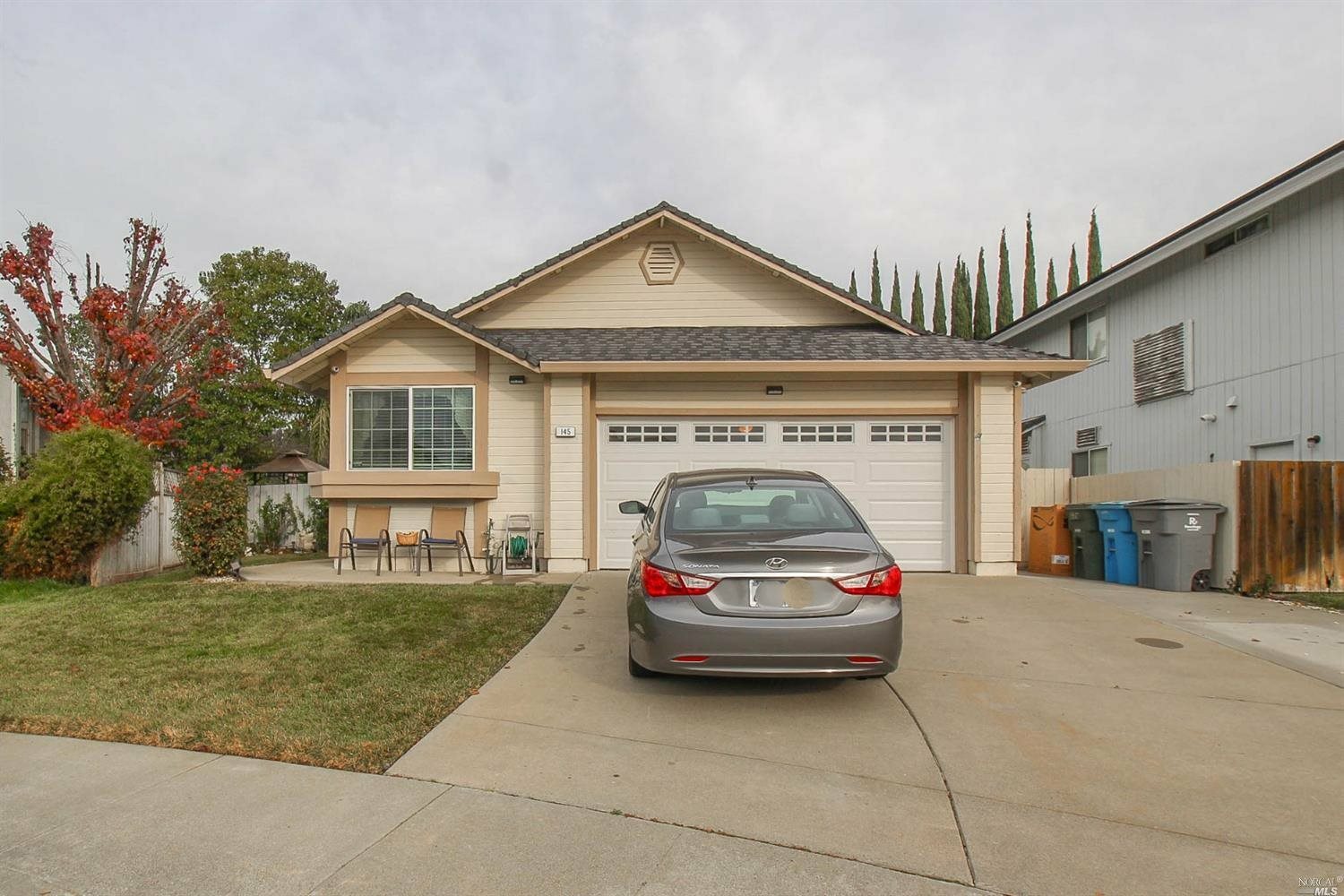 Property Photo: 145 Audrey Place CA 95687